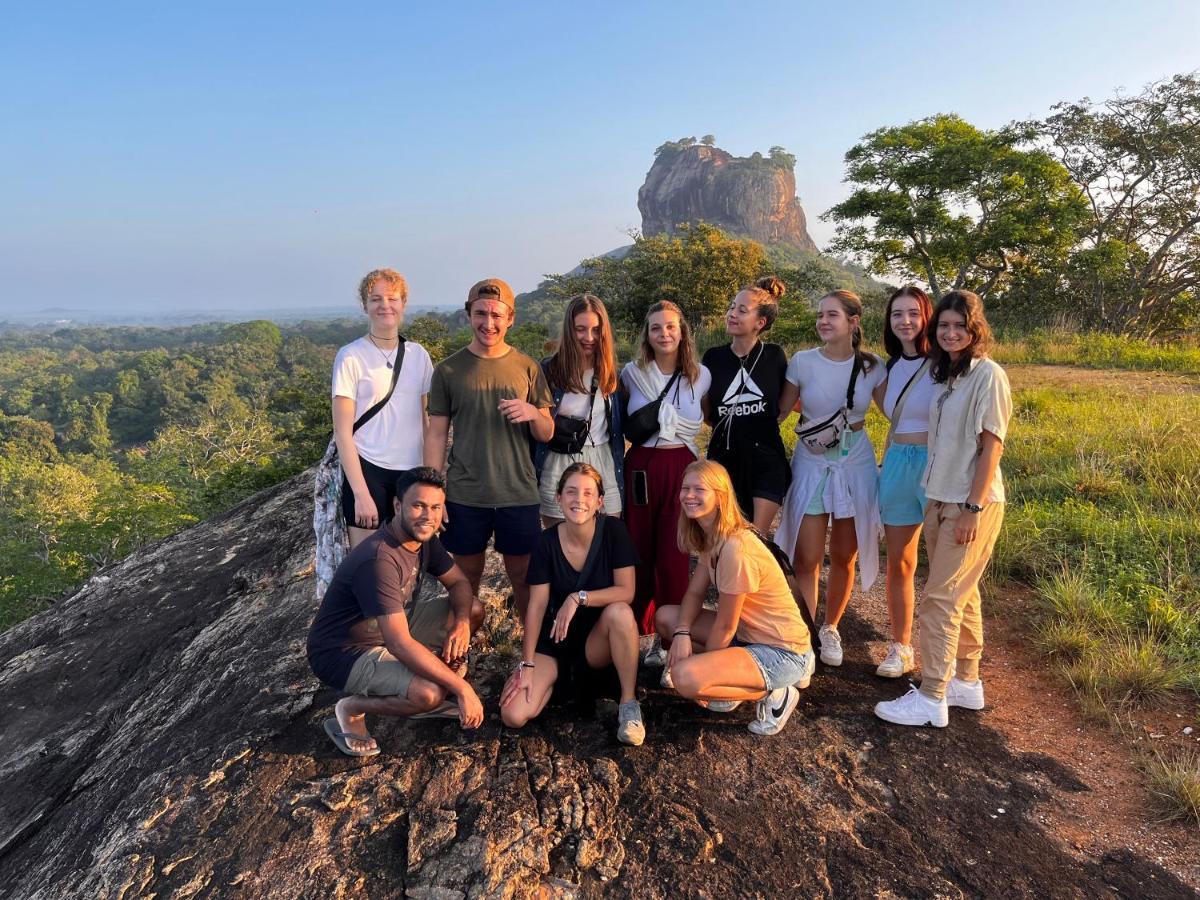 Sigiriya Village Home Stay Bagian luar foto