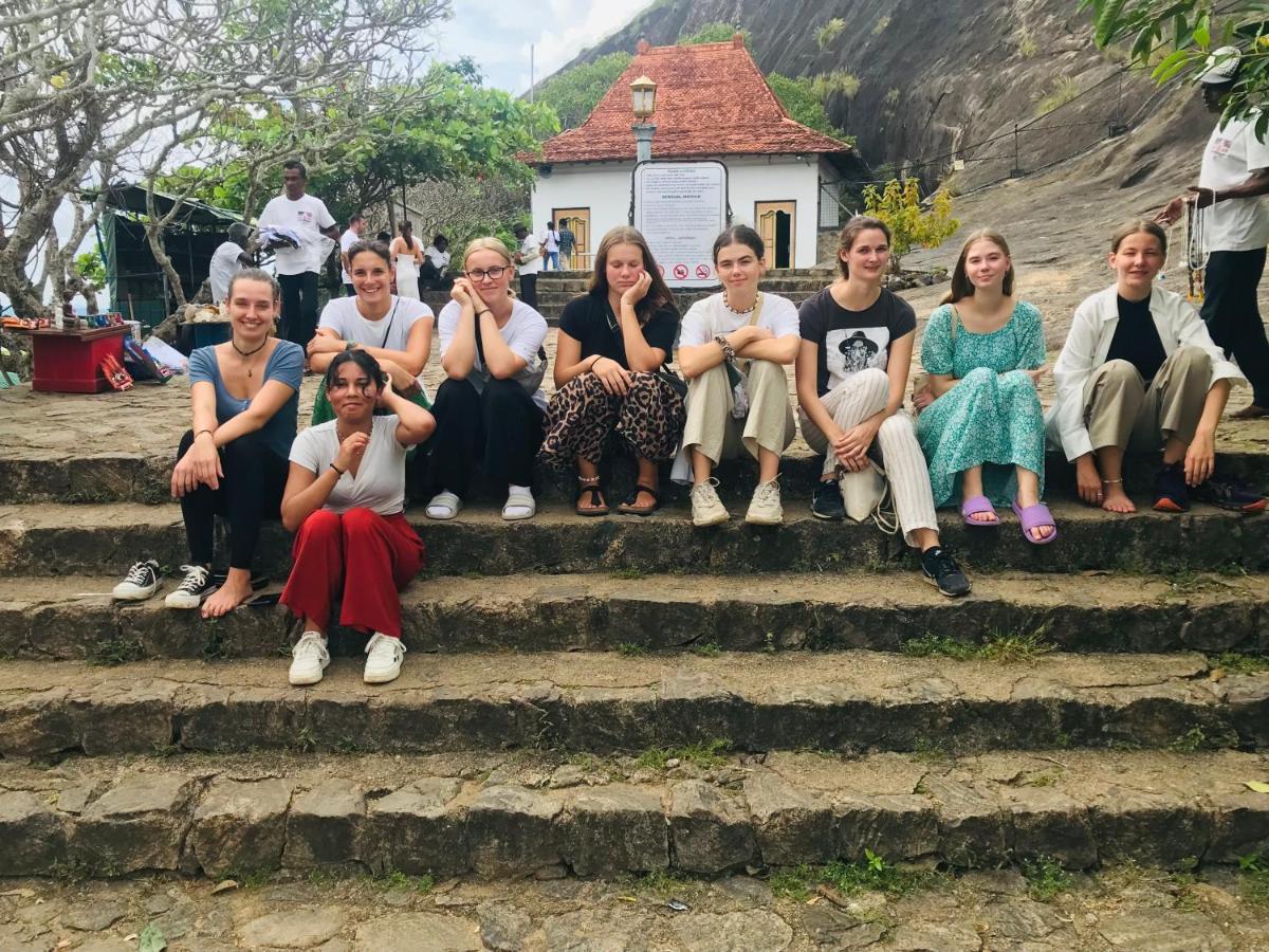 Sigiriya Village Home Stay Bagian luar foto
